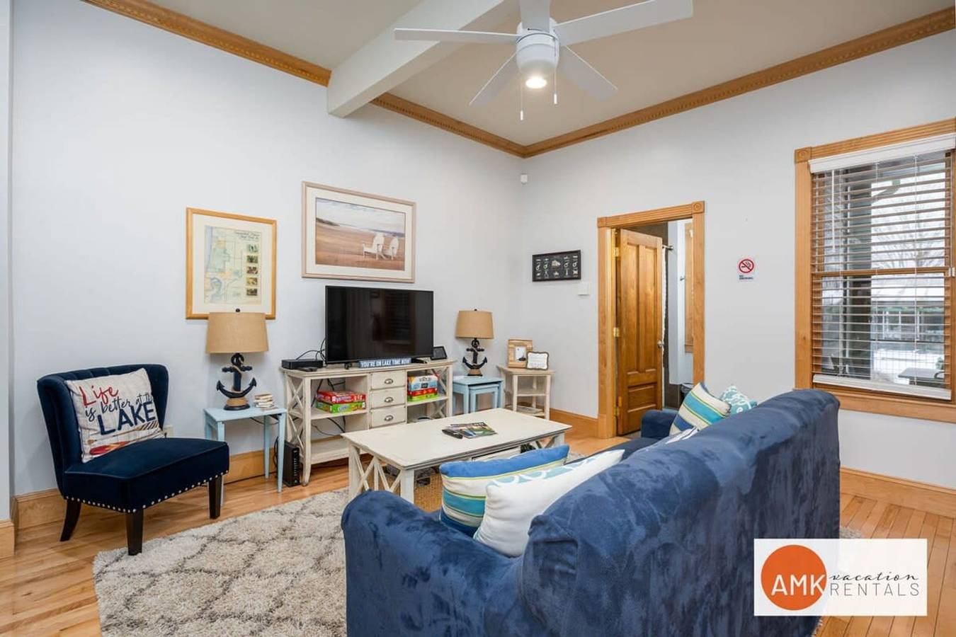 Ganze Wohnung, Lake Life Getaway - Condo near downtown  in Douglas, Allegan County