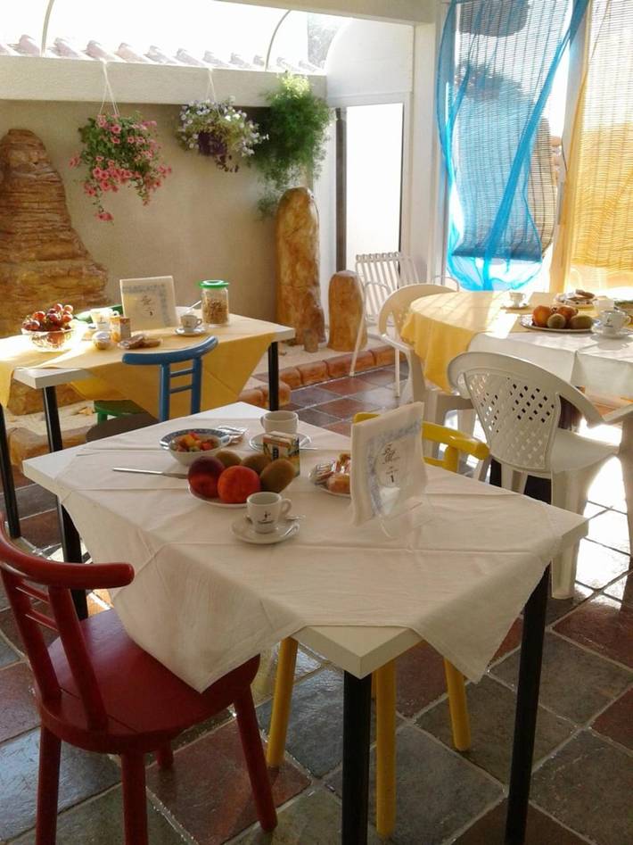 Maison d’hôte pour 3 personnes, avec balcon et vue à Gela - 2