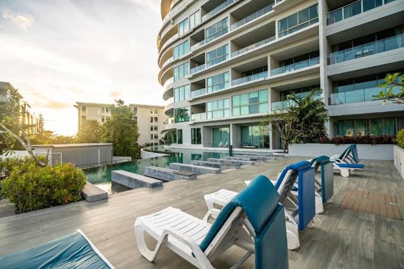 Apartamento entero, Ark Studio only 10 Minutes from kata/Karon Beach in Ban Karon, Karon