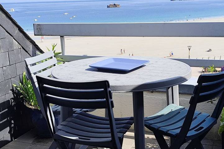 Appartement de vacances pour 3 personnes, avec piscine ainsi que balcon et sauna