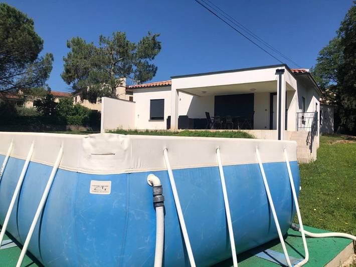 Location de vacances pour 6 personnes, avec piscine et terrasse ainsi que vue et jardin à Cendras - 2