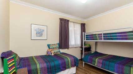 Holiday Home for 7 People in Mandurah, Western Australia, Photo 1