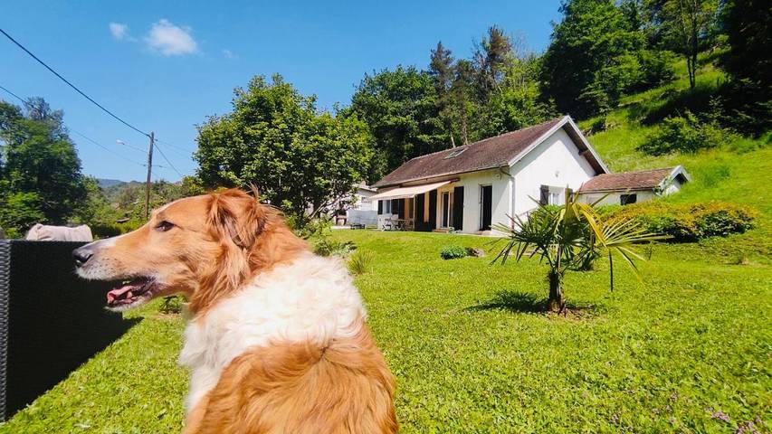 Location de vacances pour 6 personnes, avec jardin et vue, animaux acceptés à Mouthier-Haute-Pierre - 2