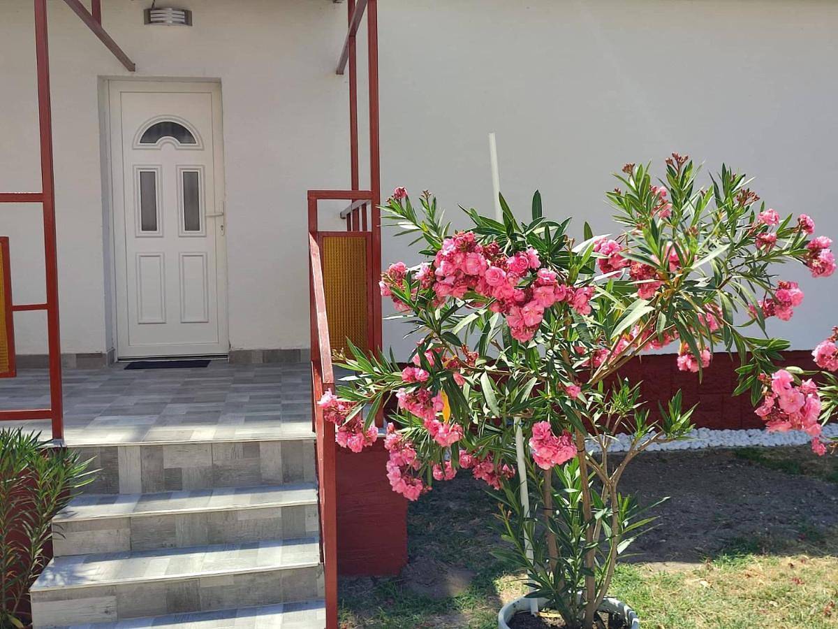 Rákos-patak Family House Garden & Free Parking in Budapest, Danube-Ipoly National Park