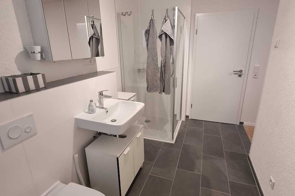 Ganze Wohnung, 2 Zimmer Souterrain Ferienwohnung im Markgräflerland in Efringen-Kirchen, Südschwarzwald