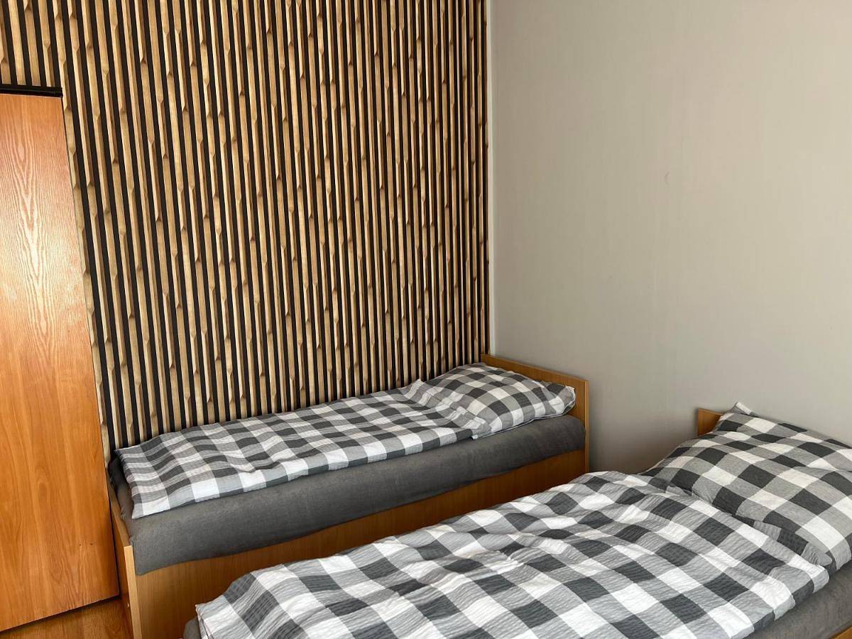 Cały apartament, Tanie Noclegi Puszkina 6 in Wałbrzych, Sudety (Polska)