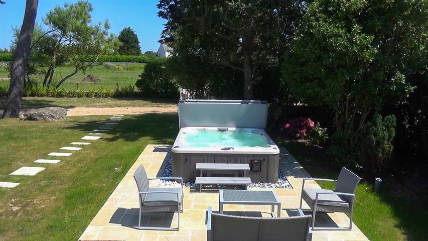 Gîte pour 11 personnes, avec jardin ainsi que terrasse et jacuzzi à Erdeven - 2