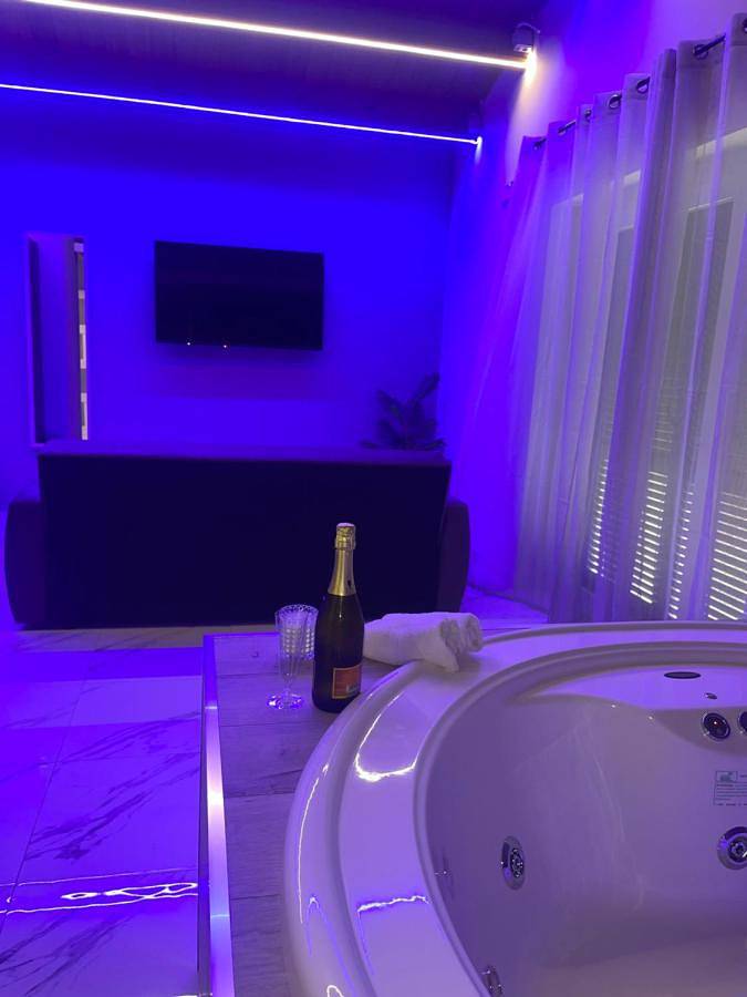 Bed and breakfast per 3 persone, con panorama e giardino - 1