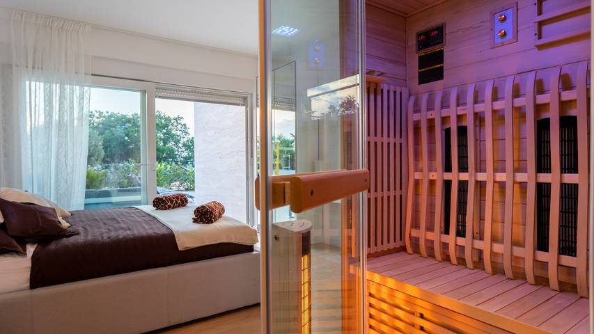 Villa pour 8 personnes, avec jardin et sauna ainsi que terrasse et jacuzzi à Klimno - 4