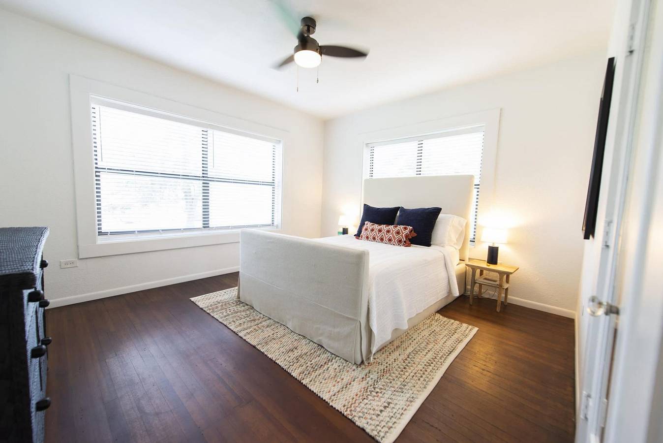 Ganze Wohnung, Newly Updated Cozy 1927 Uptown Tudor 4 min to Magnolia in Waco, McLennan County