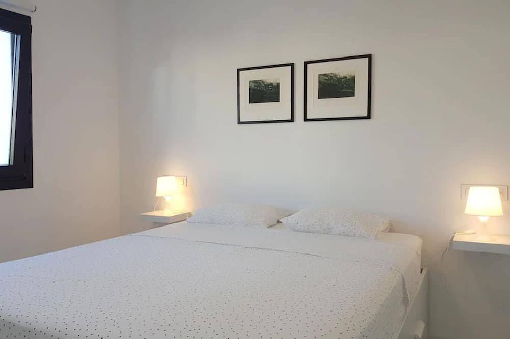 Villa with private pool, Wifi & parking in Puerto Rey only 100m to the beach. in Playas de Vera, Vera