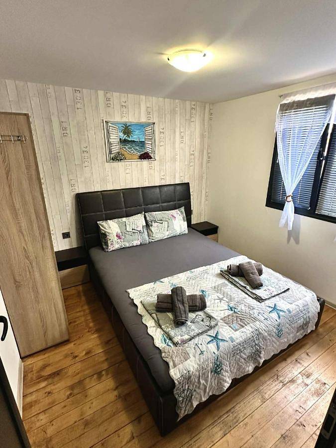 Camping pour 6 personnes, avec jardin ainsi que terrasse et vue en Bulgarie - 2
