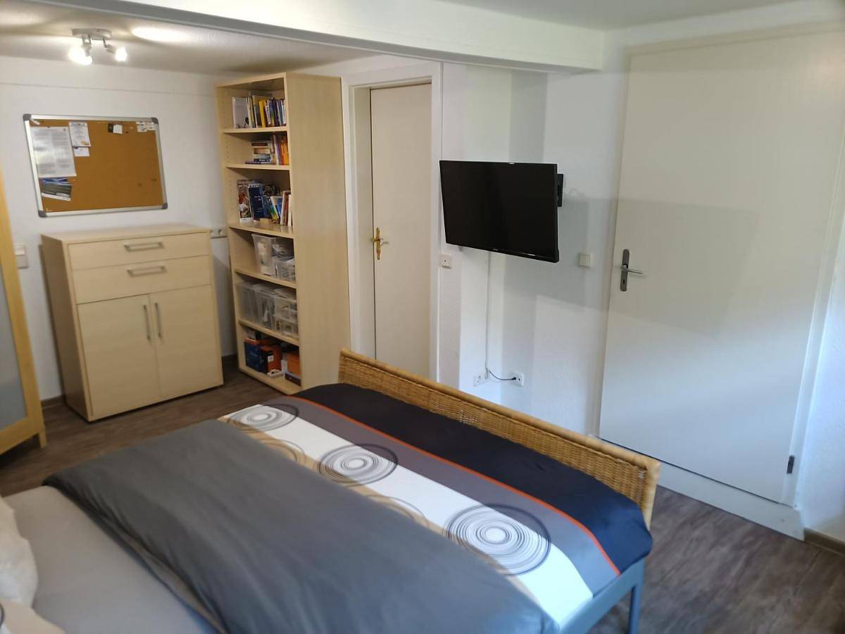 Ganze Ferienwohnung, Double Room with Private Bathroom in Hemmoor, Cuxland