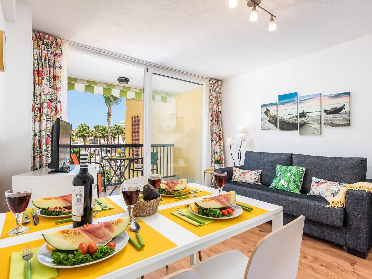 Apartamento vacacional entero, 32. Luminosa vista al mar de Copacabana, free Wifi in San Eugenio Alto, Adeje