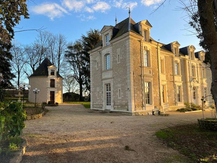 Chambre d’hôte pour 7 personnes, avec piscine ainsi que jardin et vue dans la Sarthe - 2