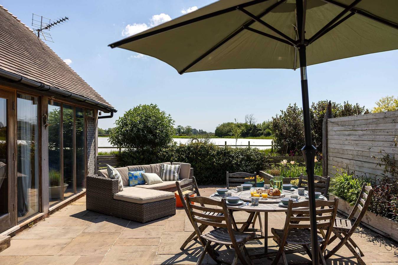 Countryside Escape for 6 in West Wittering in West Wittering, West Sussex