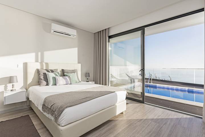 Location de vacances pour 4 personnes, avec Balcon et Terrasse ainsi que Jardin et Piscine dans Arco da Calheta - 4