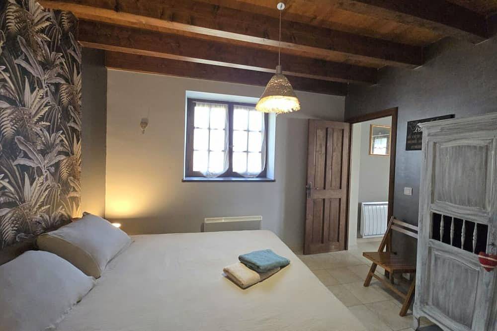 Gîte Authentique Calme avec Piscine et Jardin Privé in Beaumontois en Périgord, Périgord Pourpre