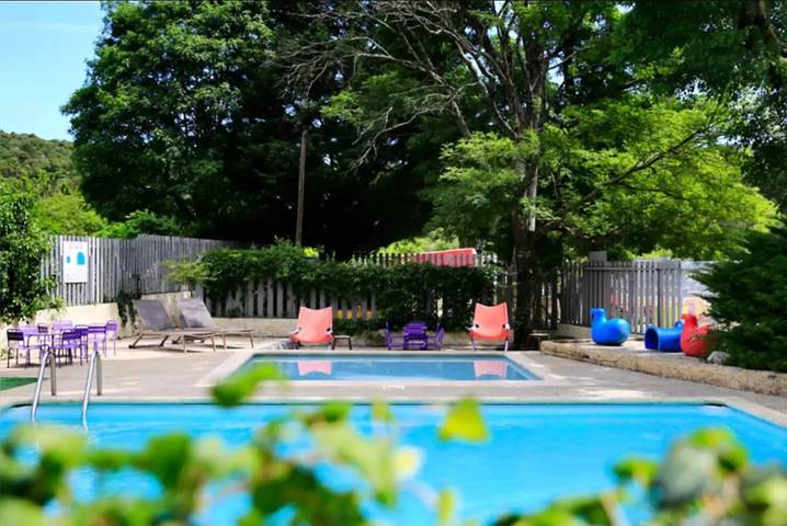 Camping pour 6 personnes, avec piscine et terrasse, animaux acceptés dans Privas - 2