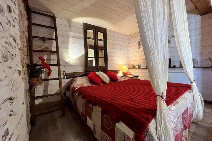 Location de vacances pour 6 personnes, avec jardin et jacuzzi ainsi que terrasse et piscine à Villefranche-d'Albigeois - 2
