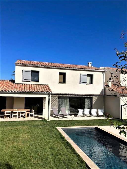 Maison de vacances pour 10 personnes, avec jardin et piscine