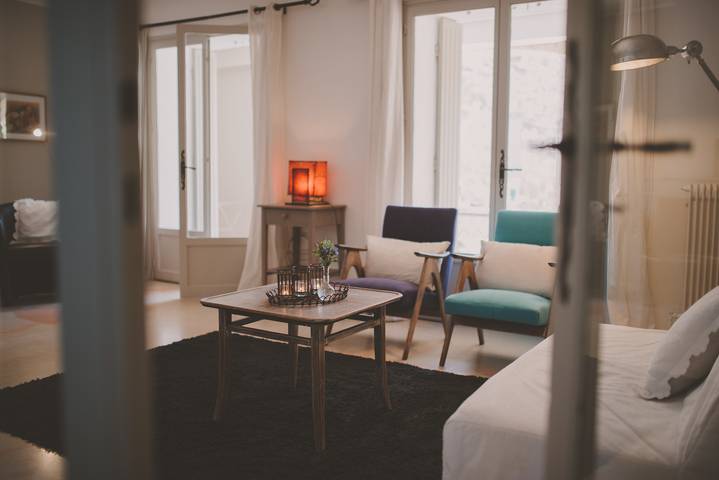 Gîte pour 4 personnes, avec sauna et piscine, adapté aux familles à Arpaillargues-et-Aureillac - 3