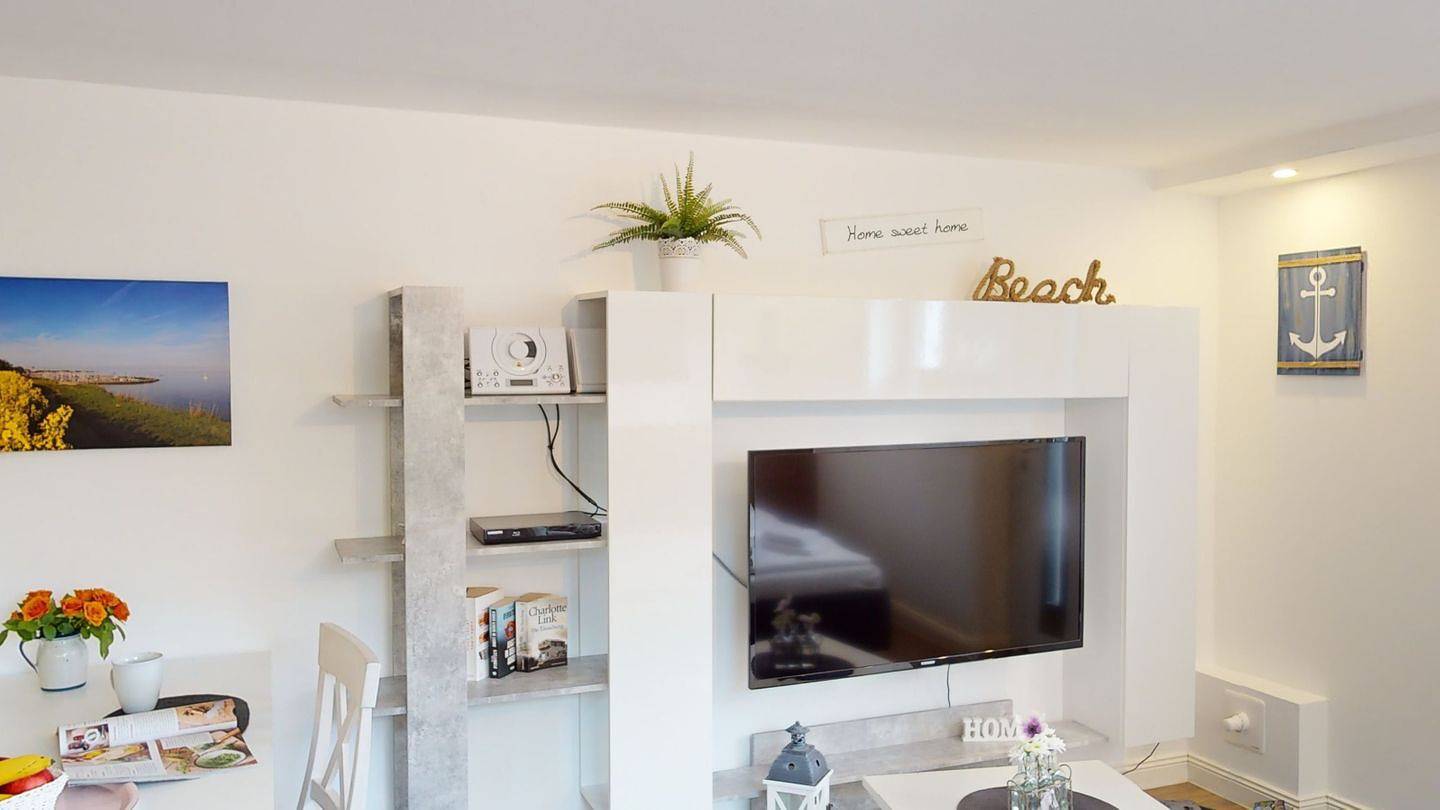 Ganze Wohnung, Moderne, strandnahe Ferienwohnung "Anker" für 2 Gäste und Hund in Grömitz in Grömitz, Ostholstein