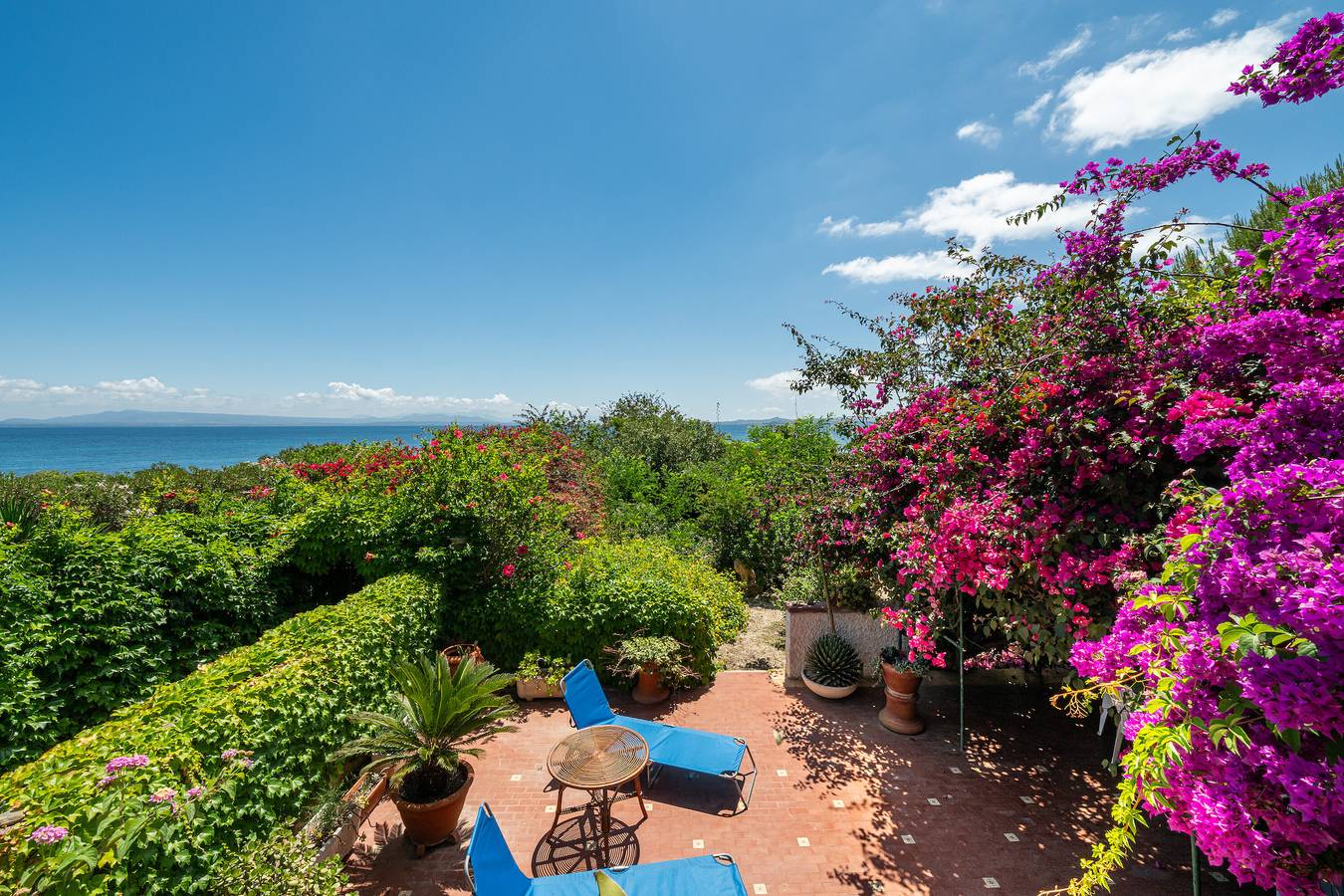 Casa vacanze "Villa Ondina T Carloforte" con vista mare, terrazza privata e Wi-Fi in Carloforte, Sulcis Iglesiente