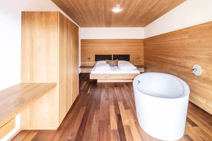 Ferienwohnung für 4 Personen, mit Balkon und Sauna sowie Whirlpool und Garten - 1