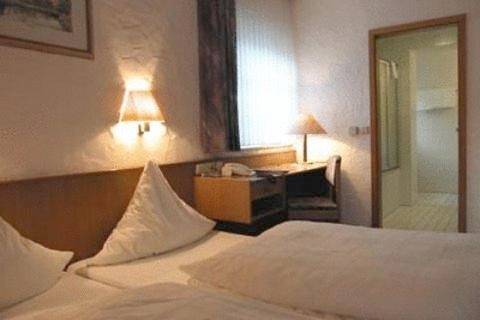 Hotel für 2 Personen, mit Balkon und Terrasse sowie Garten und Sauna in Hauenstein - 4