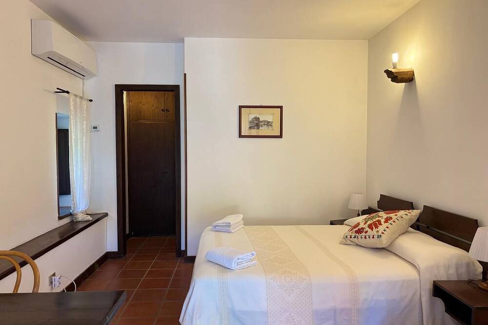 Bracciano Lake Farmhouse - Room Malva in Anguillara Sabazia, Lac de Bracciano