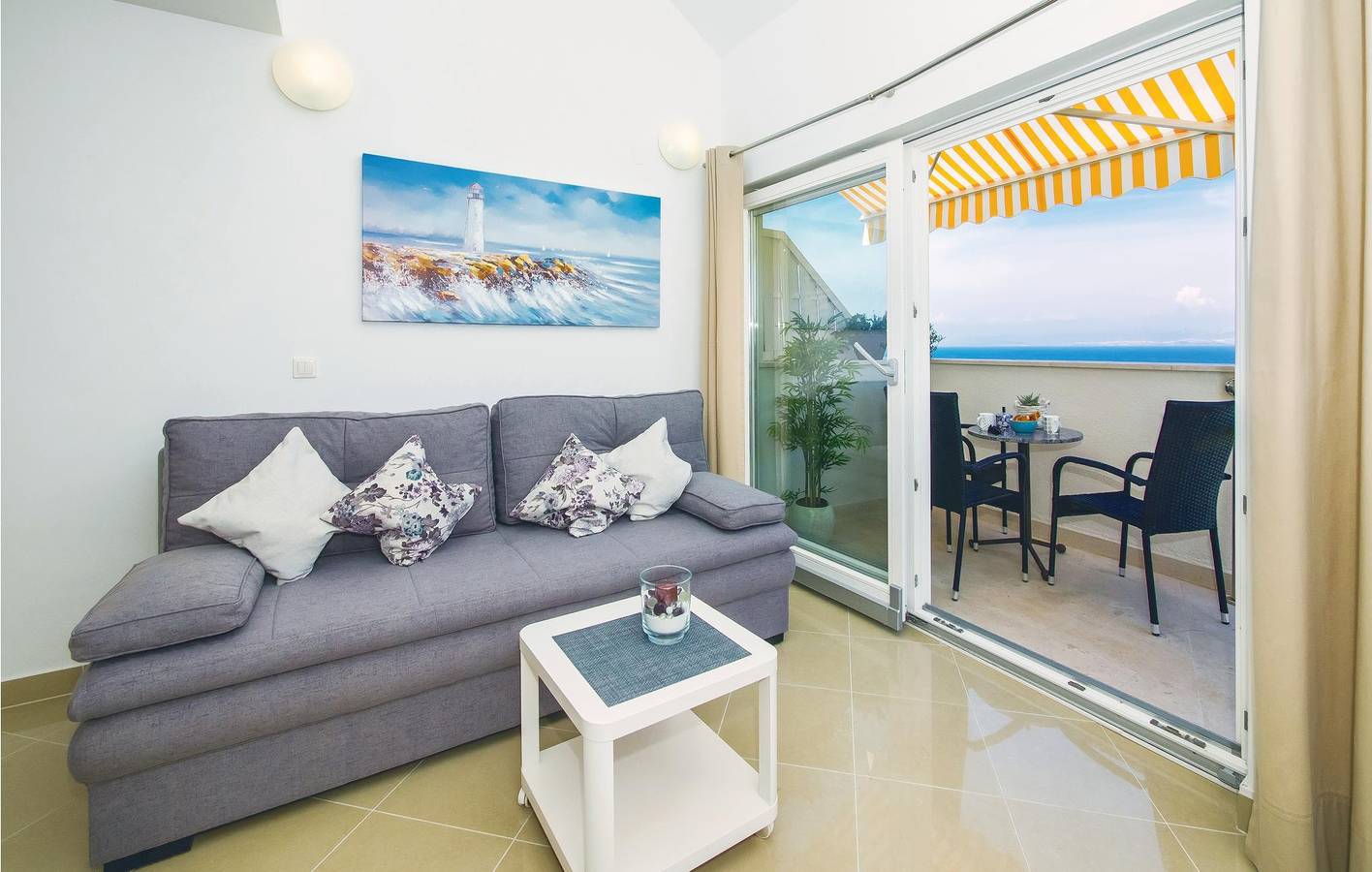 Ganze Ferienwohnung, Ferienwohnung für 4 Personen mit Terrasse in Postira, Brac