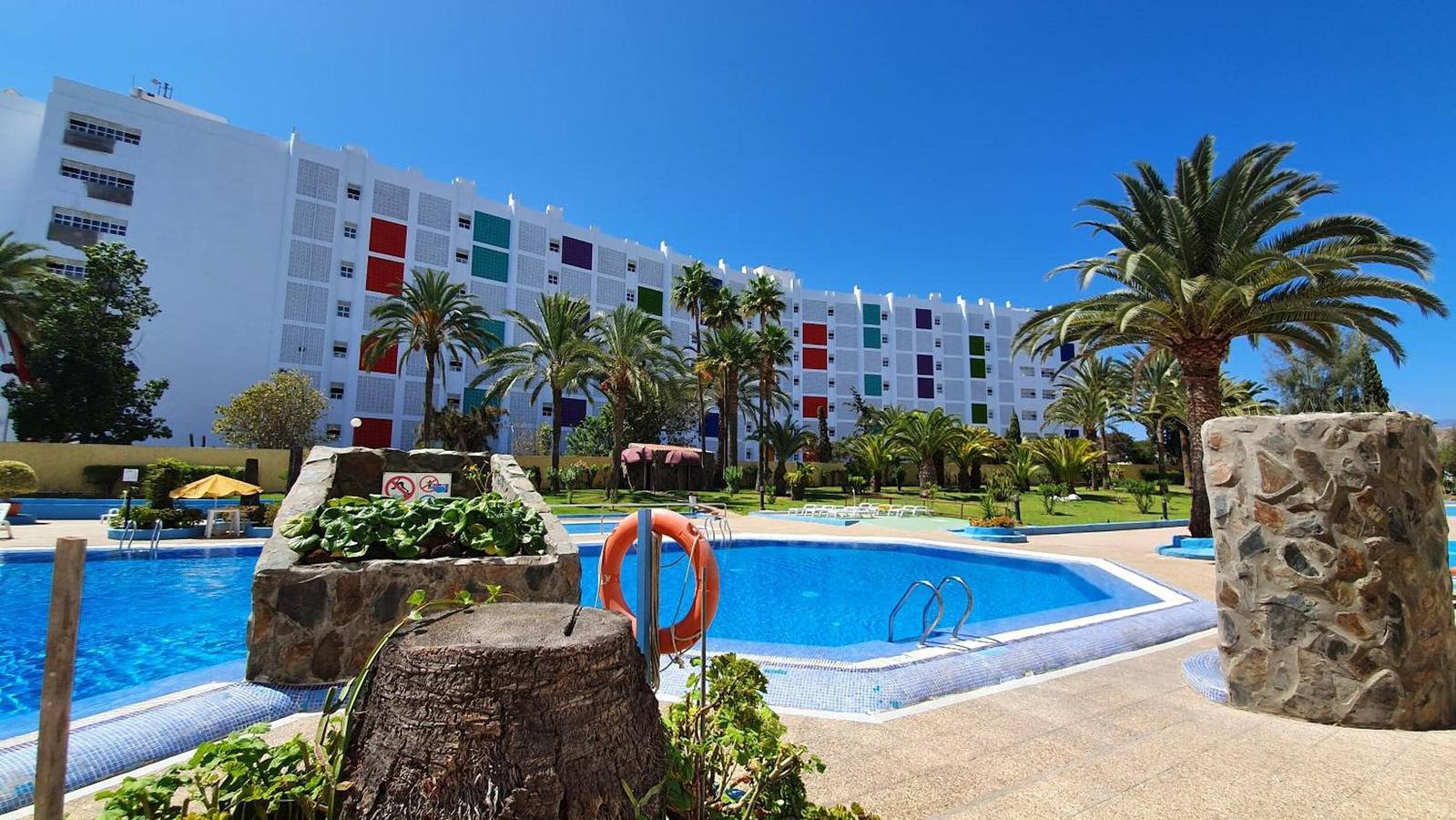 Appartamento intero, Appartamento Vacanze 'Sunny Gardenplaya - Playa' con Vista Montagna, Piscina e Wi-Fi in Maspalomas, San Bartolomé de Tirajana