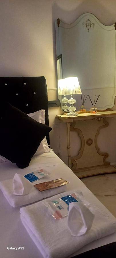 B&b per 3 persone, con panorama e sauna nonché terrazza a Lecco