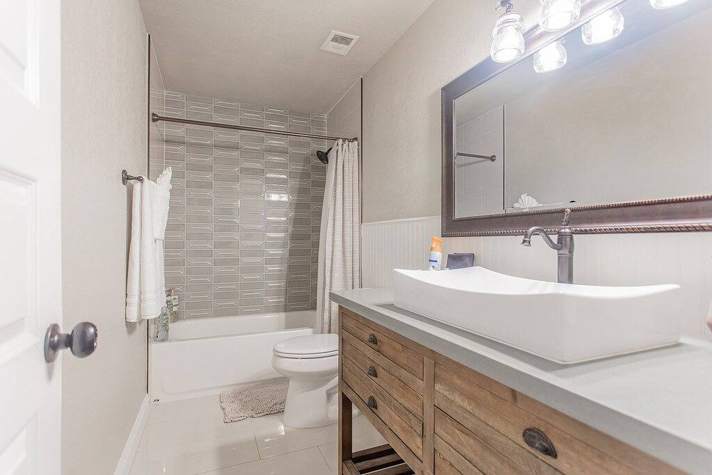 Home near Calistoga w/ heated pool & hot tub in Santa Rosa, California North Coast