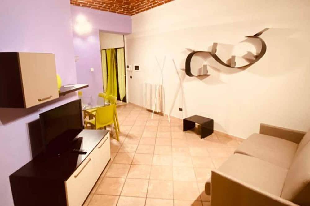 Geheel appartement, Apartment 3 hhva in Valenza, Provincie Alessandria