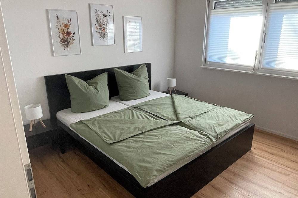 Ganze Wohnung, Hegau Apartment, 2,5 Zimmer, 70qm, kostenloses Wifi und Parkplätze in Tengen, Hegau