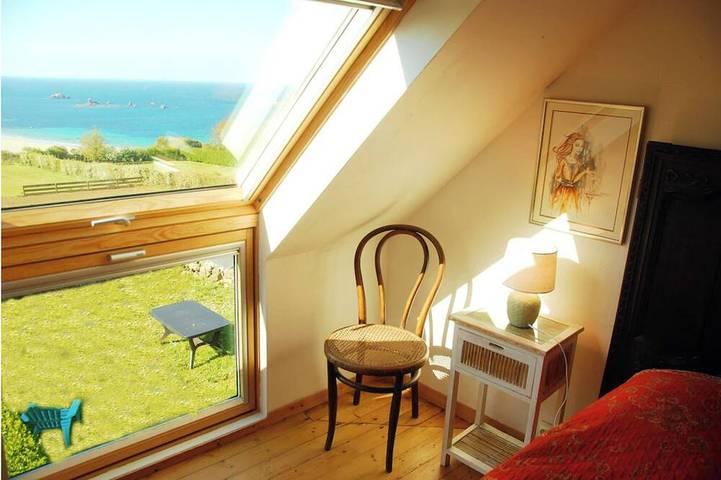 Superbe Vue Mer. Non mitoyenne. Petit nid d'amour, face à la mer in Plougasnou, Ceinture Dorée
