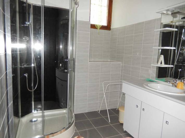 Gîte pour 6 personnes, avec terrasse, animaux acceptés à Castelnau-de-Montmiral - 4