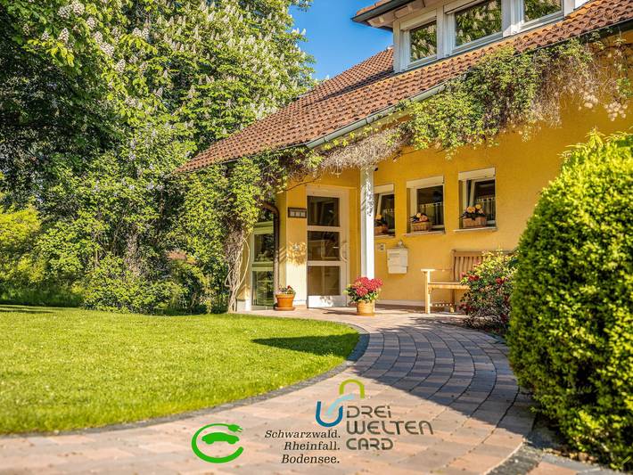 Ferienwohnung für 2 Personen, mit Pool und Garten sowie Sauna, kinderfreundlich in Bad Dürrheim