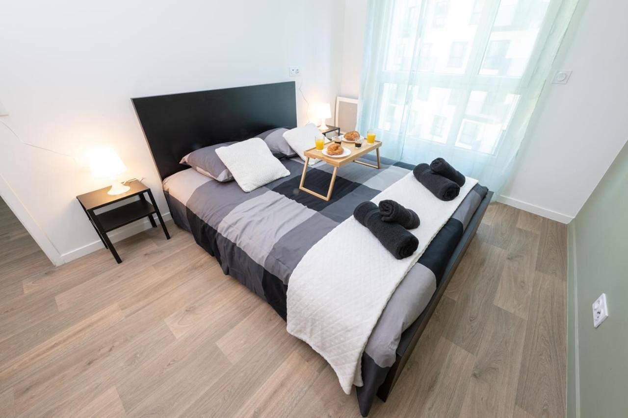 Appartement entier, Massy Palaiseau Tgv - Rer B&C - Free Parking in Palaiseau, Essonne