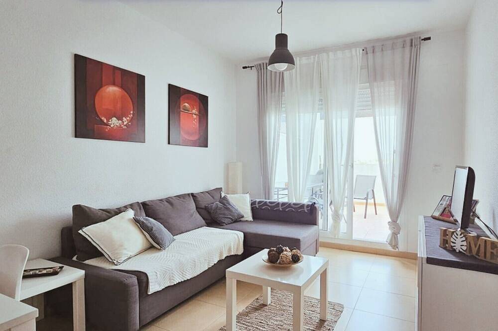Ganze Wohnung, Beautiful 2-room apartment in Condado de Alhama Golf Resort: pools, A/C, Wi-Fi in Condado de Alhama, Alhama de Murcia