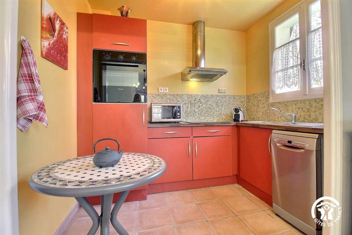 Gîte pour 4 personnes, avec Terrasse et Jardin à Meslan - 2