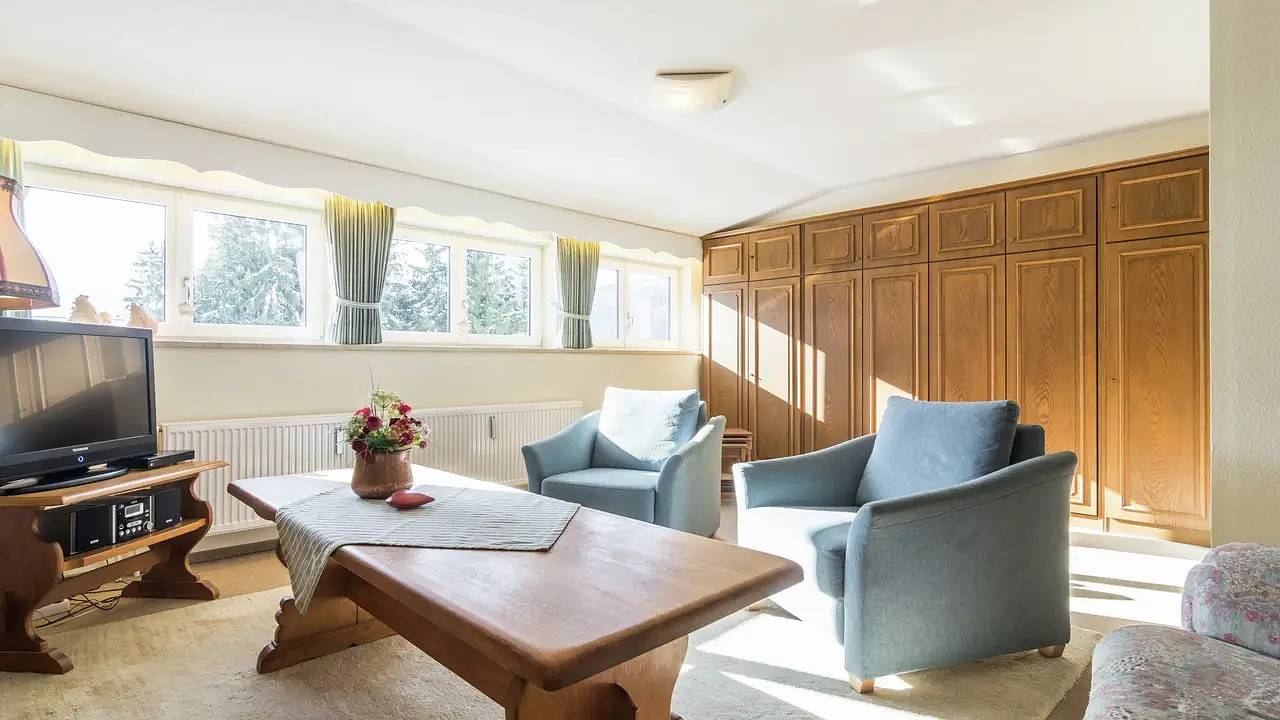 Geheel vakantieappartement, Vakantieappartement voor 5 personen met zwembad in Riezlern, Mittelberg