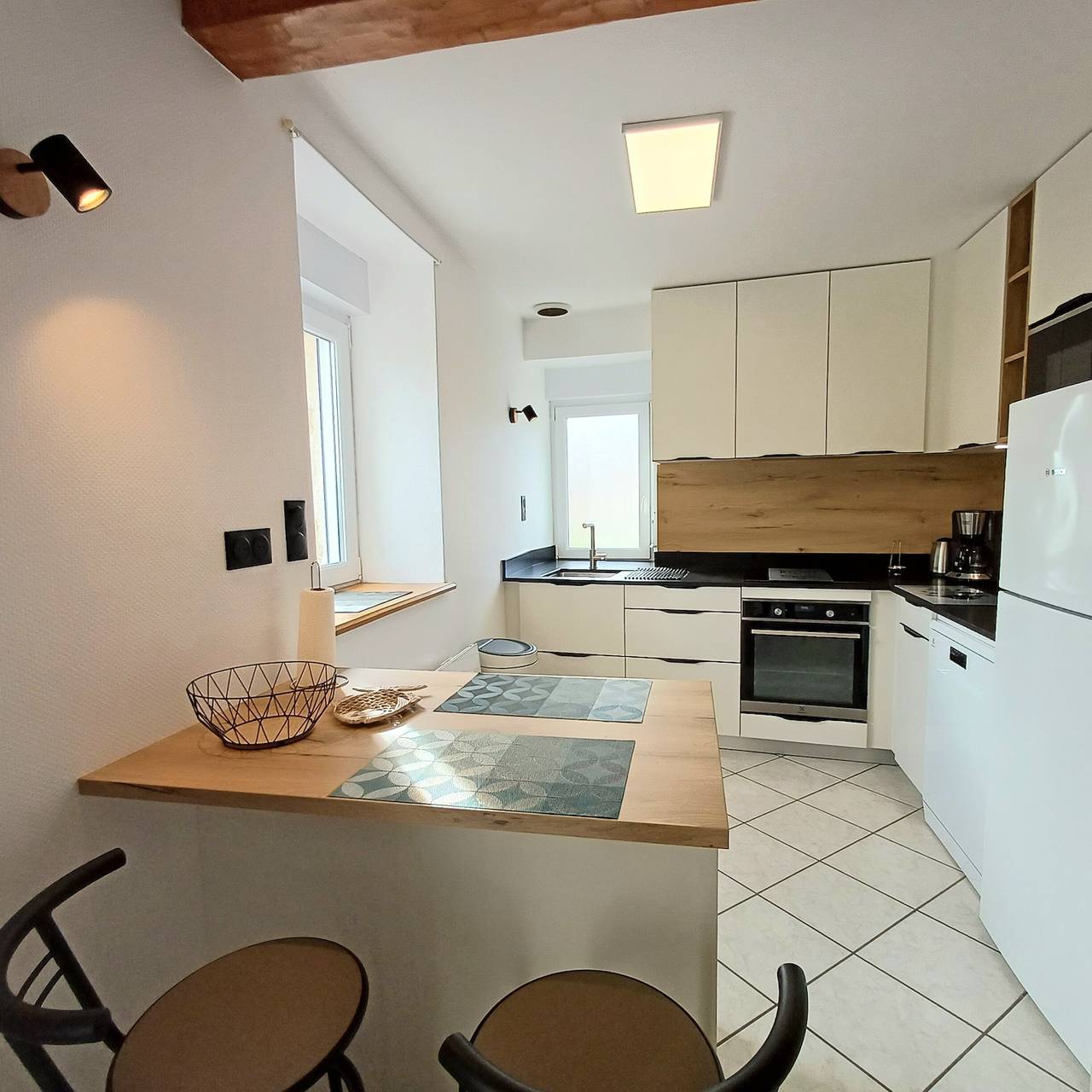 Maison de campagne "Au Calme" avec terrasse privée, jardin privé et Wi-Fi in Mahalon, Région de Quimper