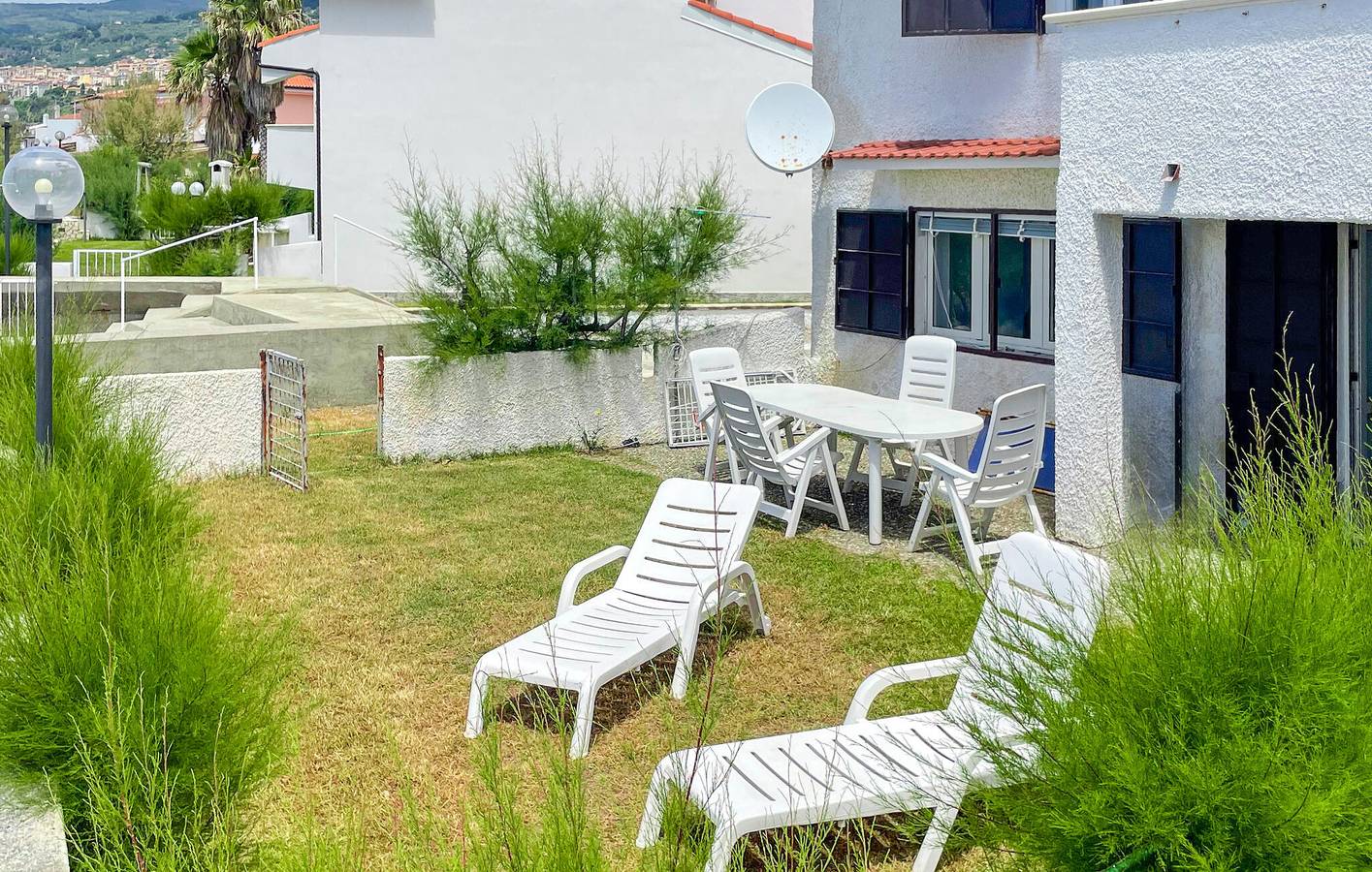 Rückzugsort am Strand mit AC, Parkplatz, Terrasse und Internet in Tyrrhenische Küste Kalabrien