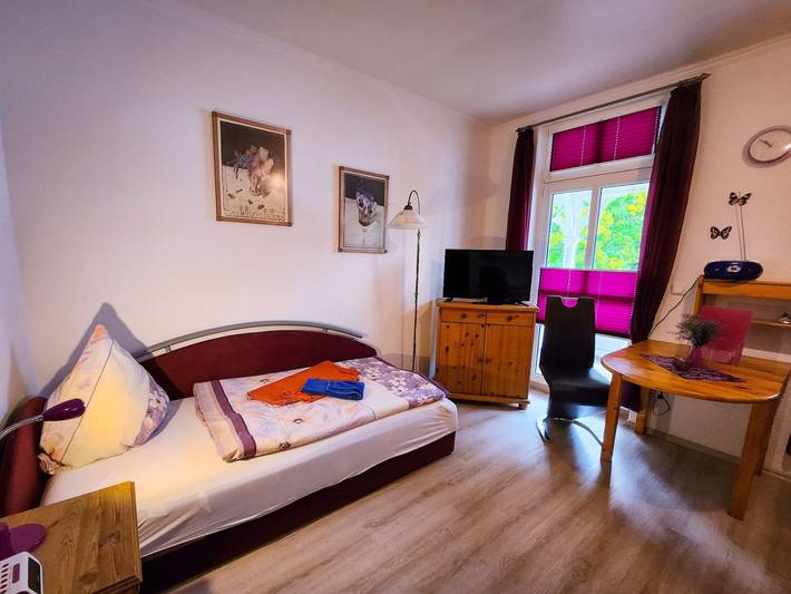 Ferienwohnung für 2 Personen, mit Balkon und Pool sowie Sauna in Binz - 2