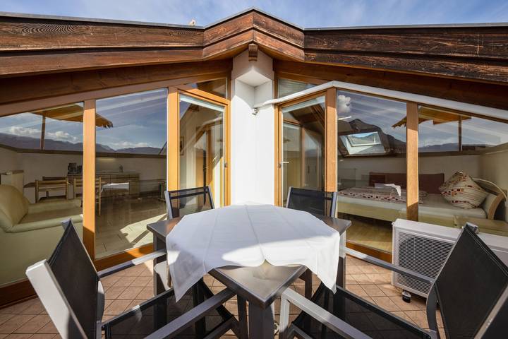 Ferienwohnung für 2 Personen, mit Balkon und Garten am Kalterer See
