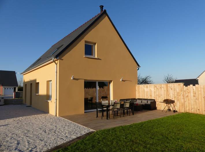 Gîte pour 8 personnes, avec terrasse et jardin