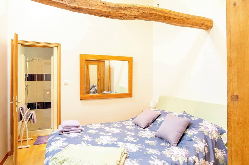 Gîte De Charme Dans Ancienne Grange in Frayssinet-le-Gélat, Quercy
